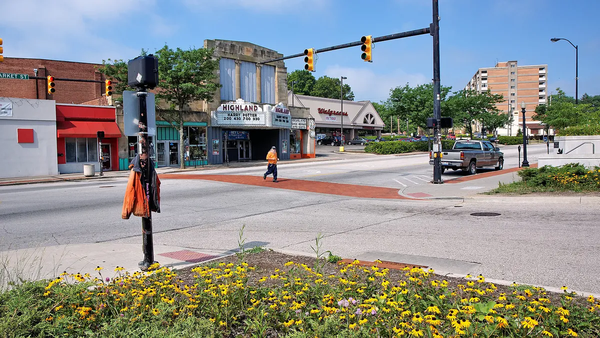 Highland Theatre - panoramio in Akron, Ohio