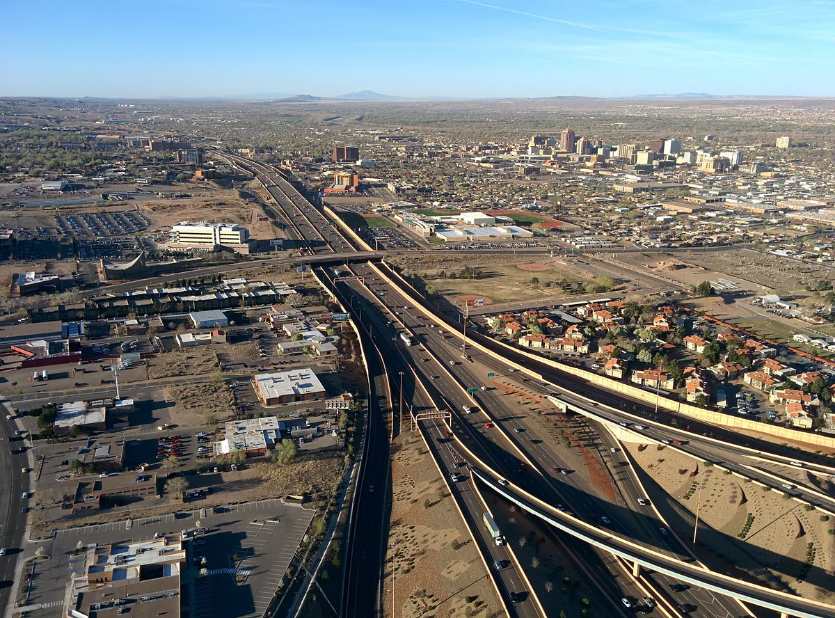 Interstate 25 in Albuquerque looking south.gk, New Mexico