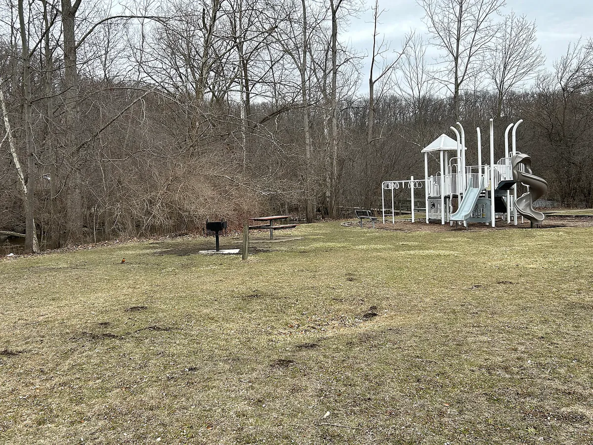 Ann Arbor Island Park in March 2025 - amenities, Michigan