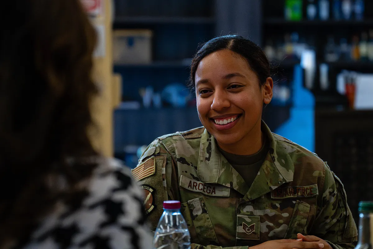 Medal of Honor Museum leaders visit deployed Airmen (8718214) in Arlington, Texas