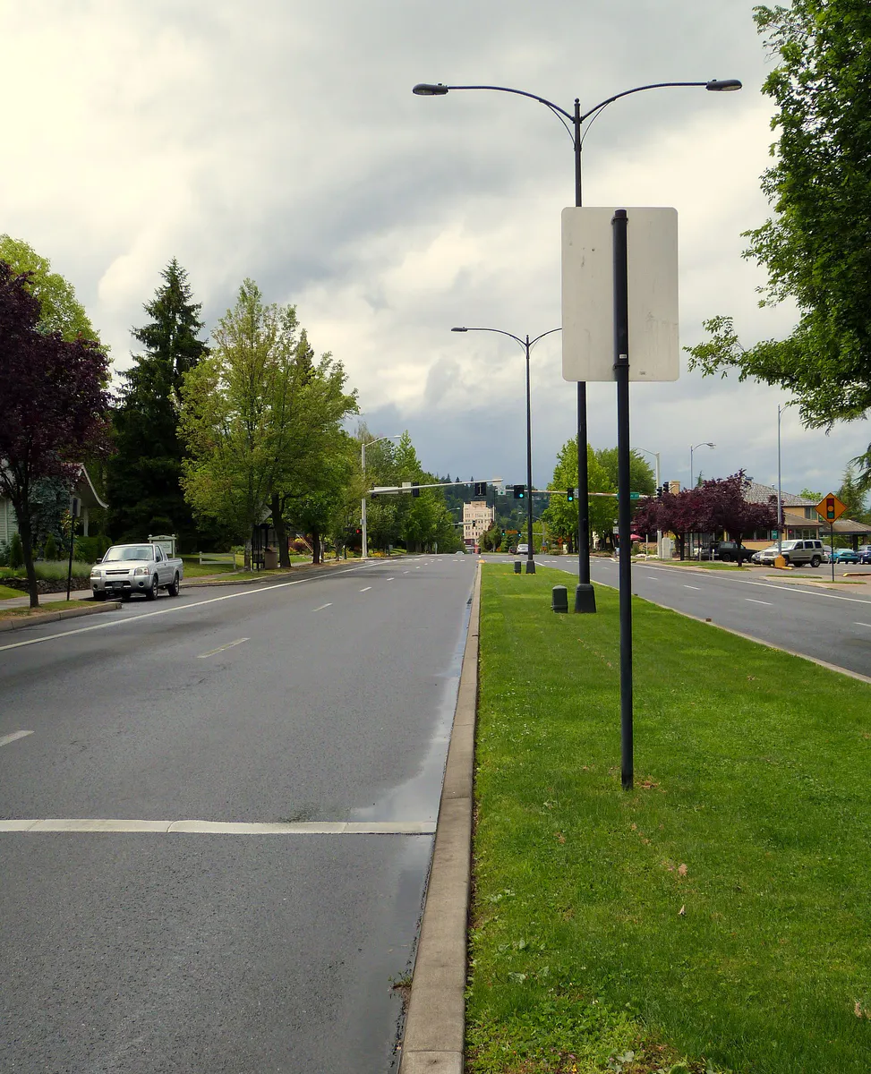 Siskiyou Boulevard facing NW - Ashland Oregon