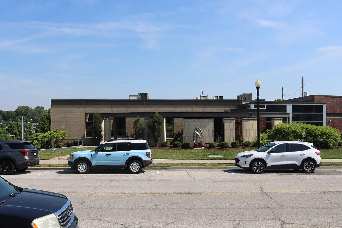 Blue Springs City Hall, Missouri
