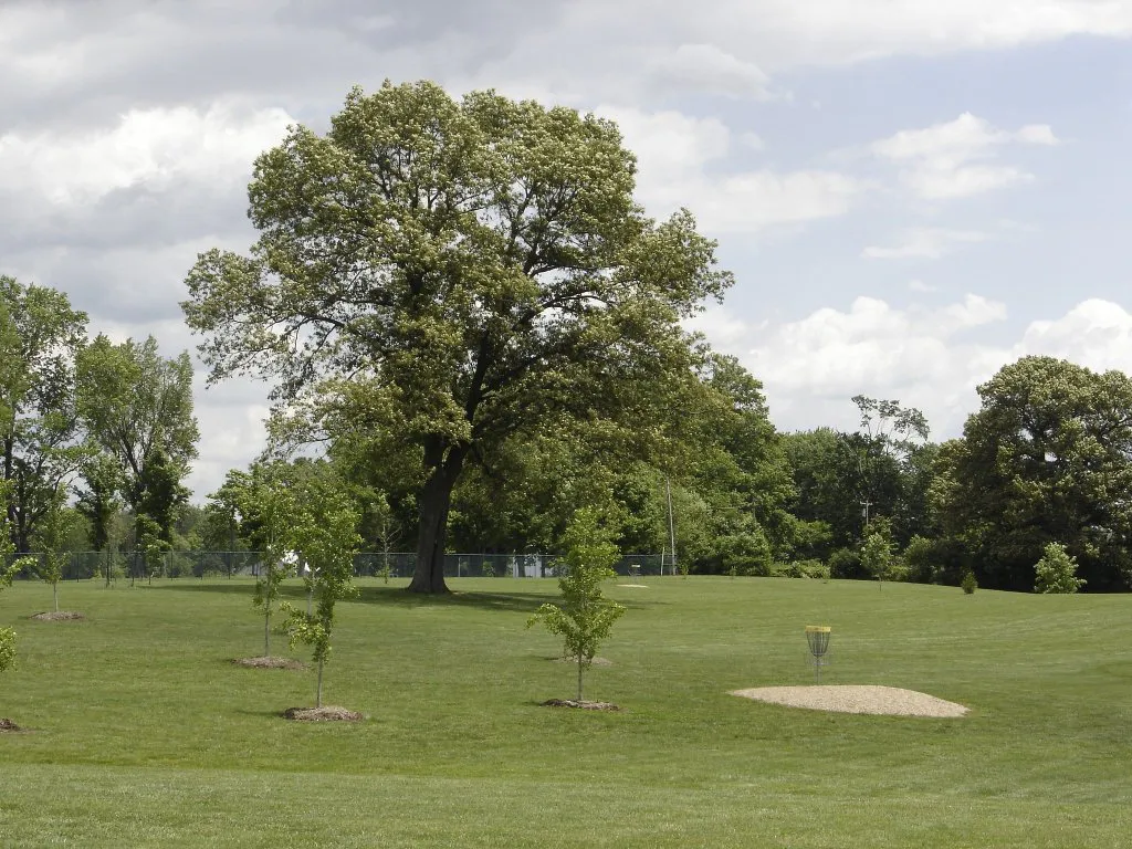 Disc golf course Bowling Green Kentucky May 2006