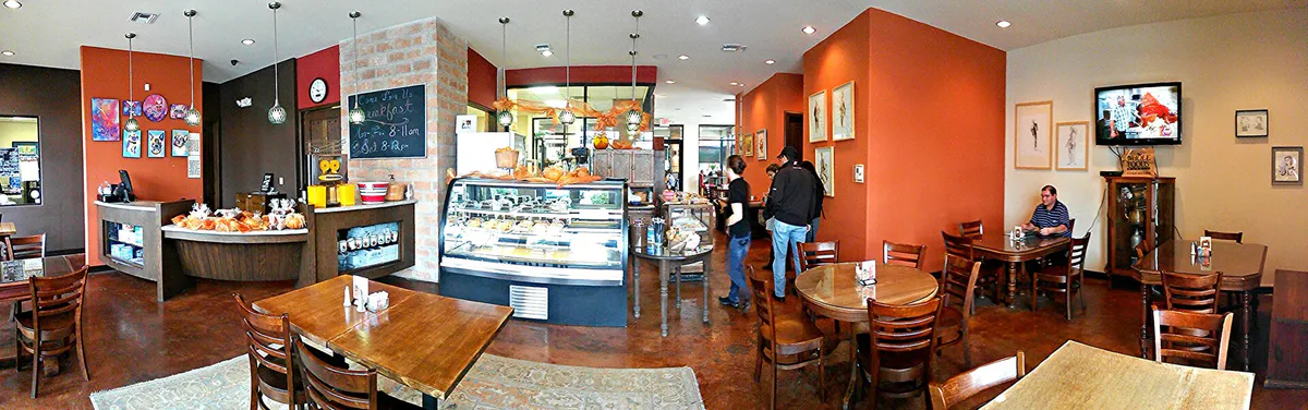 Lola's Cafe in Palm Village - Flickr - pinemikey in Brownsville, Texas