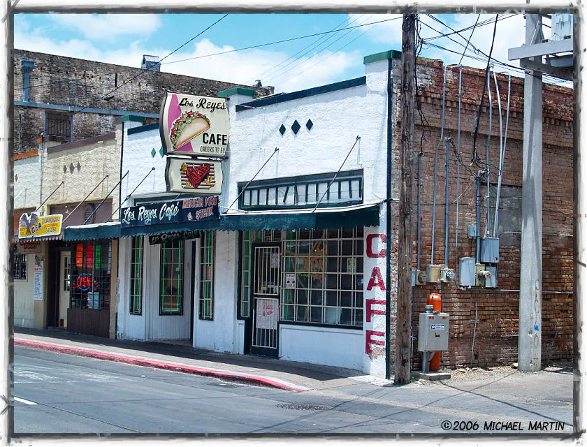 Los Reyes Cafe - Flickr - pinemikey in Brownsville, Texas