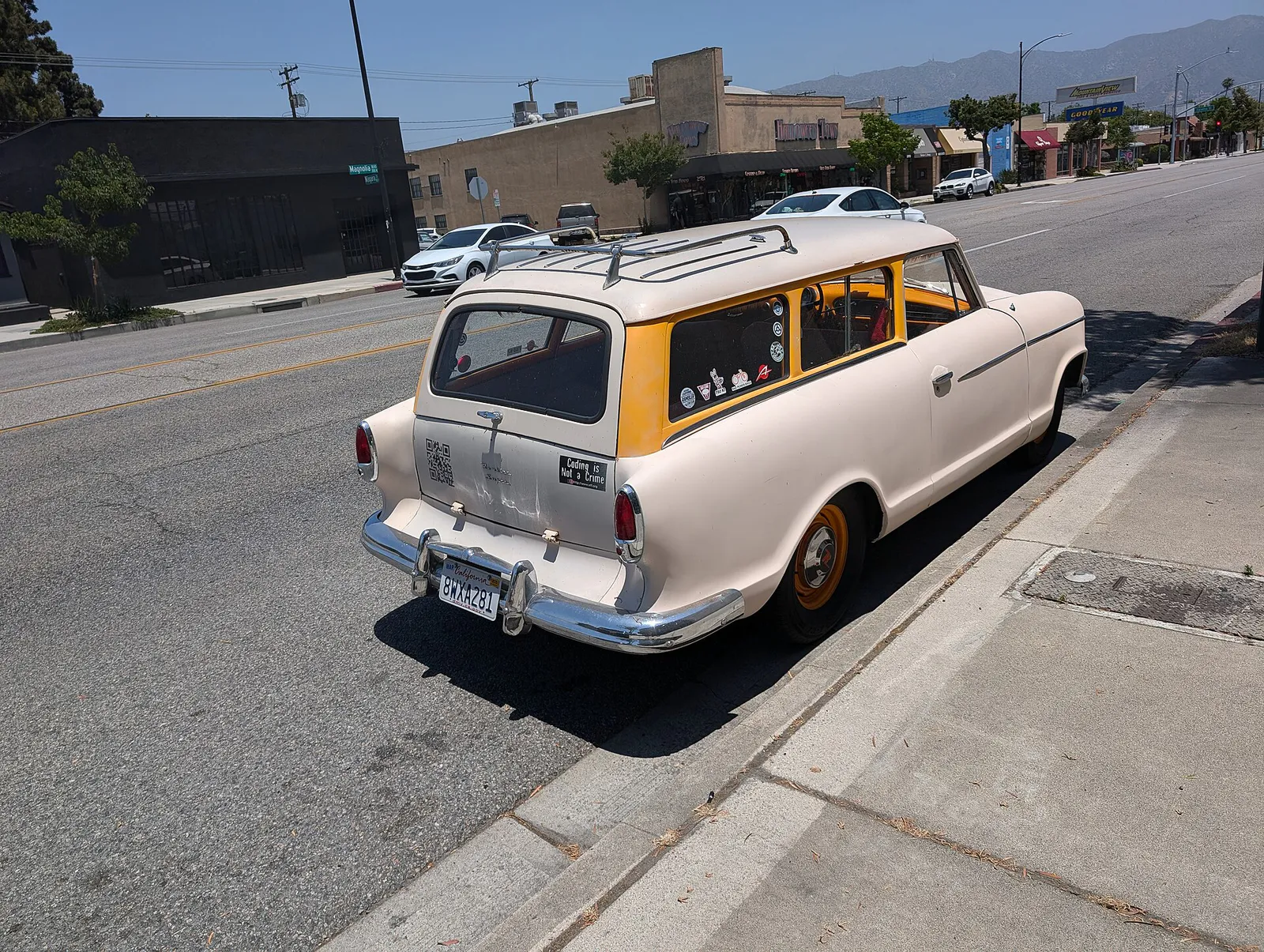 Nash Rambler, Magnolia Park, Burbank, California, USA