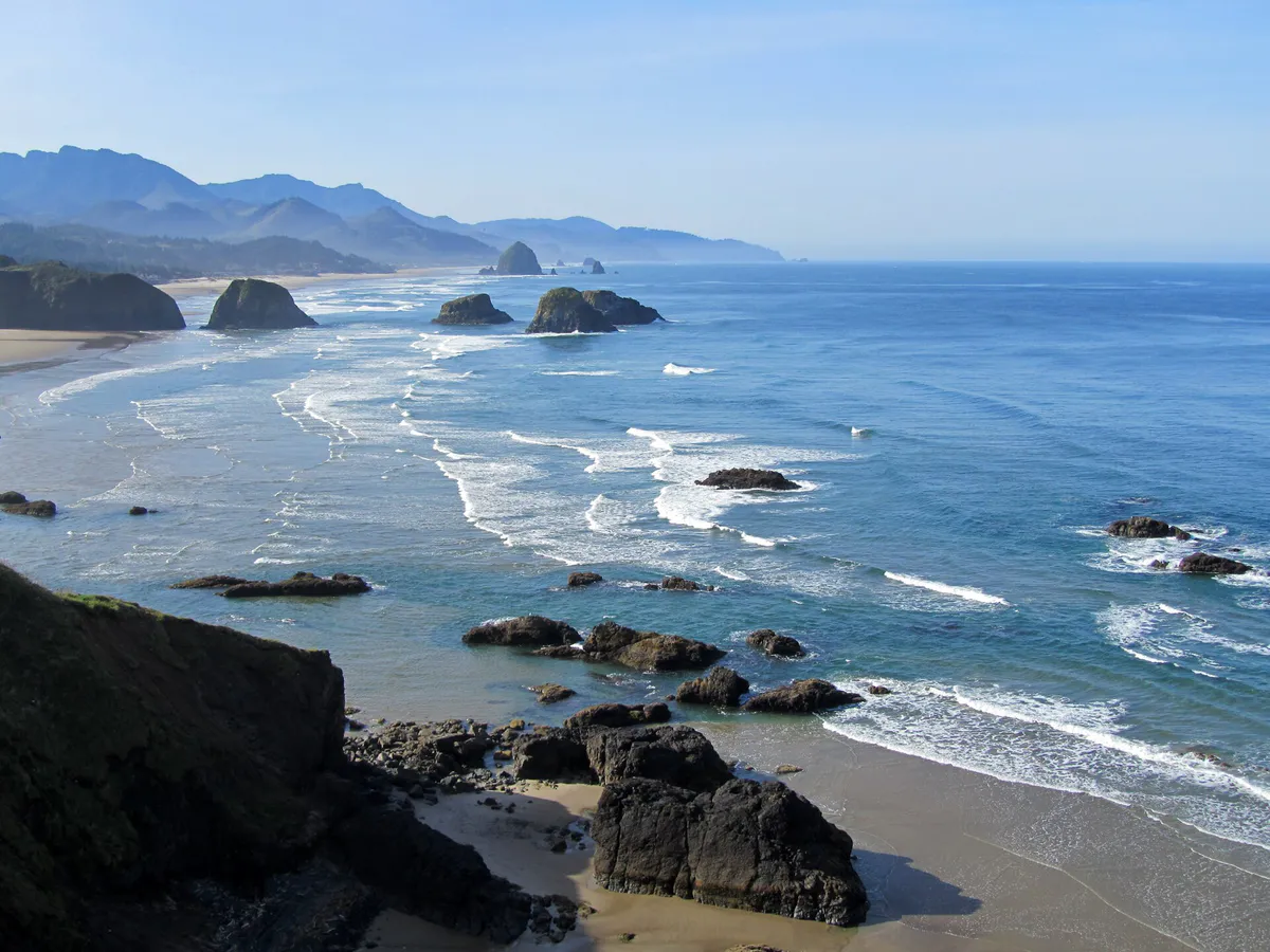 Cannon Beach at Pacific Coast in Oregon 1