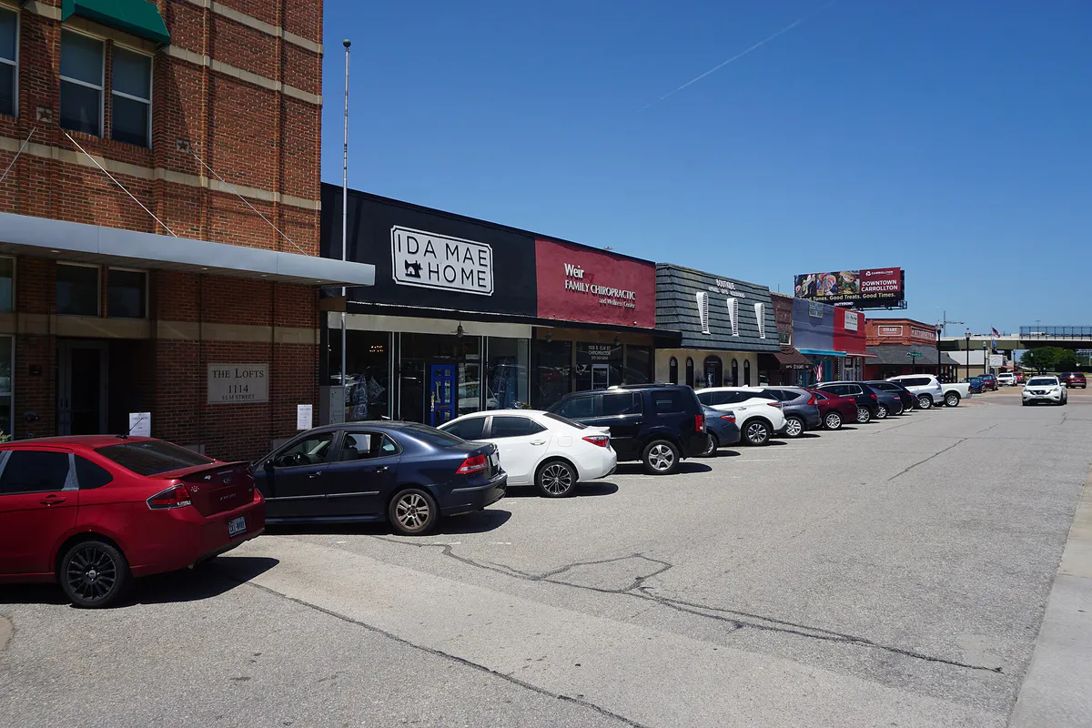 Carrollton July 2019 13 (S Elm Street), Texas