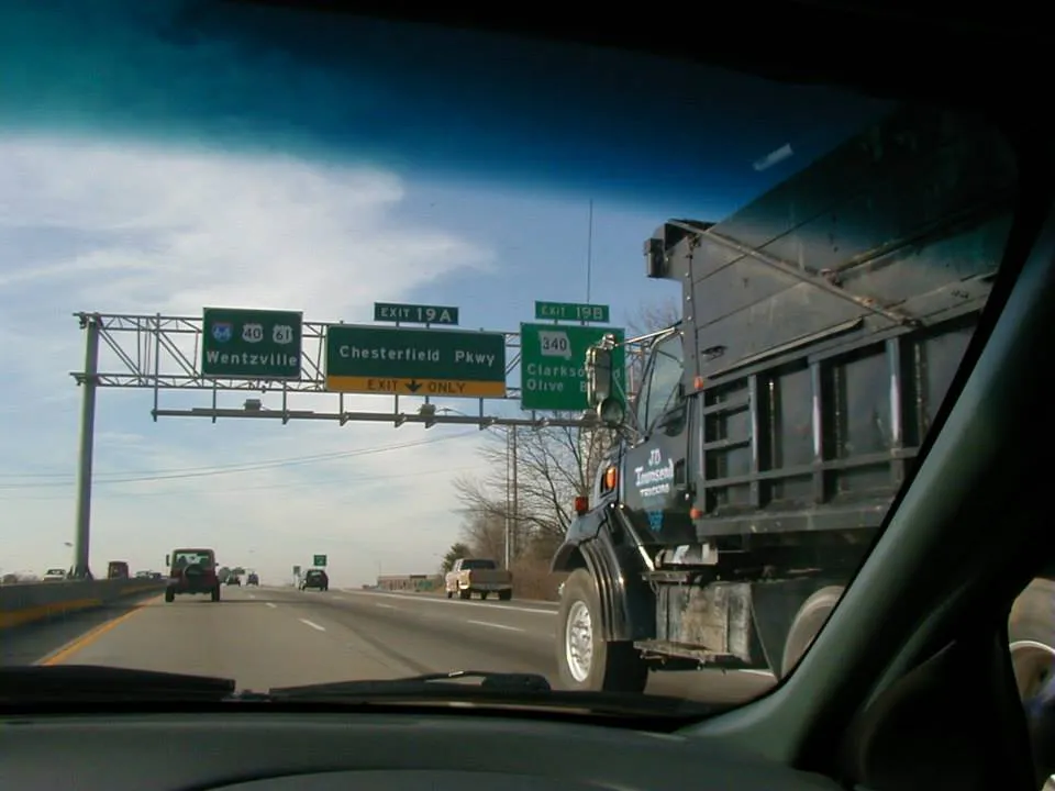 Interstate 64, US 40 & US 61 at Olive Blvd, Clarkson Rd exit - Chesterfield, Missouri, 1999