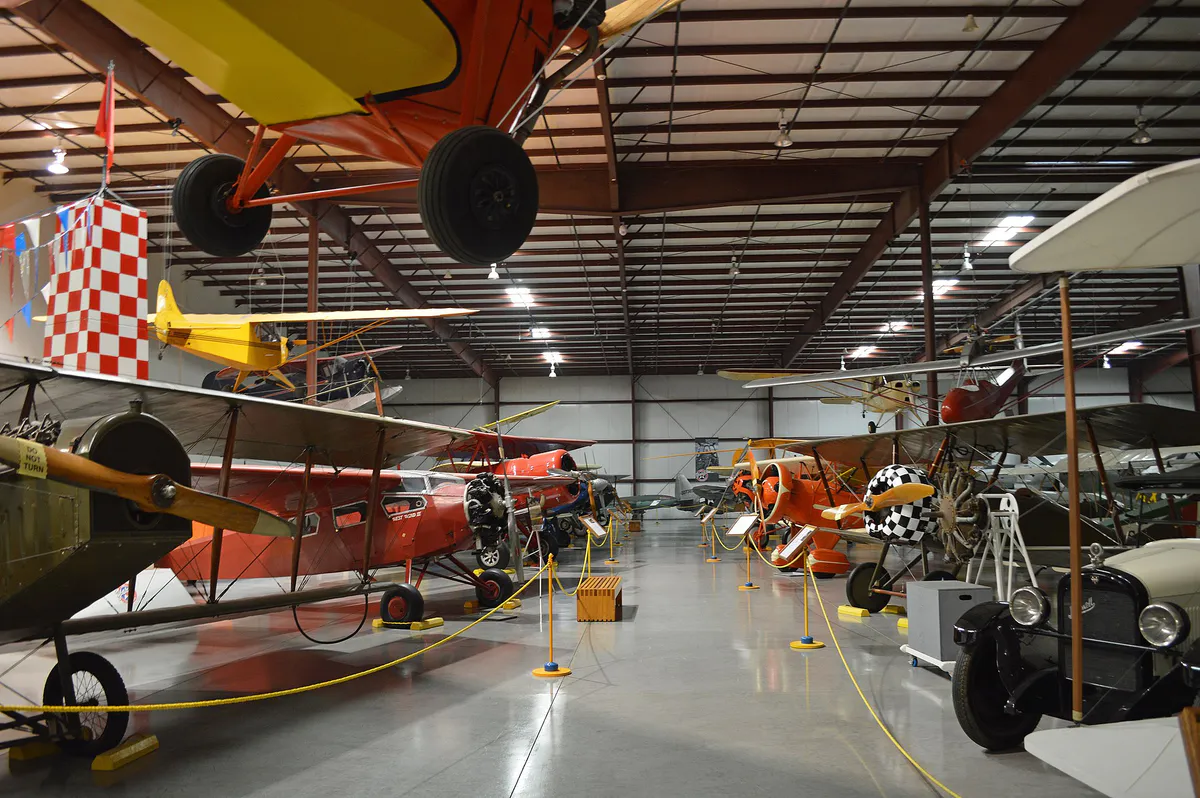 Yanks Air Museum - Hangar 1. 28-2-2016 (26022202425) in Chino, California
