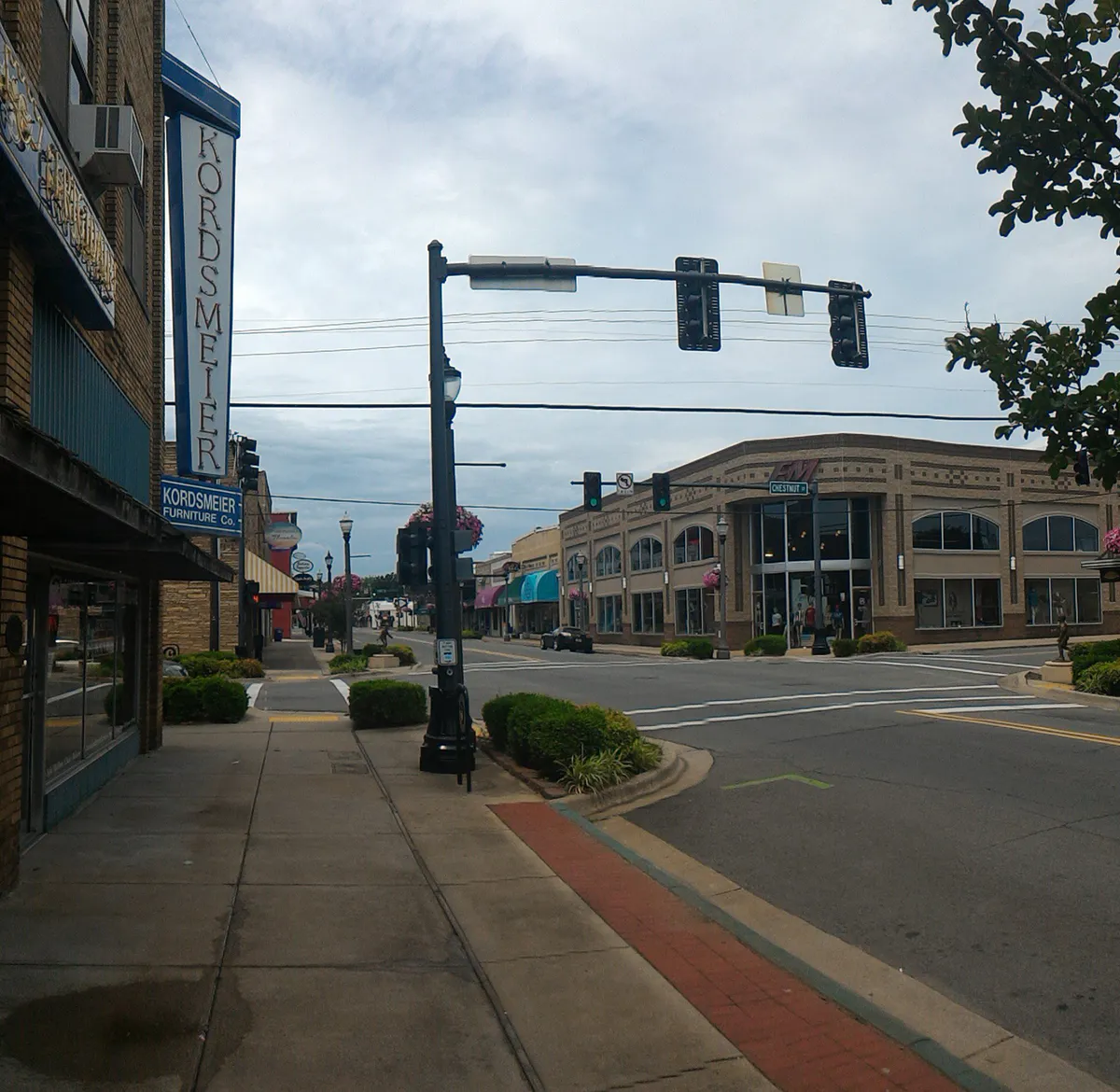 Downtown conway 20160530 114214 PN, Arkansas