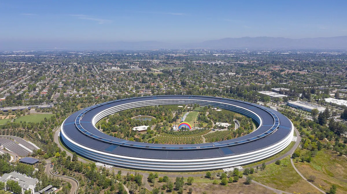Apple park cupertino 2019, California
