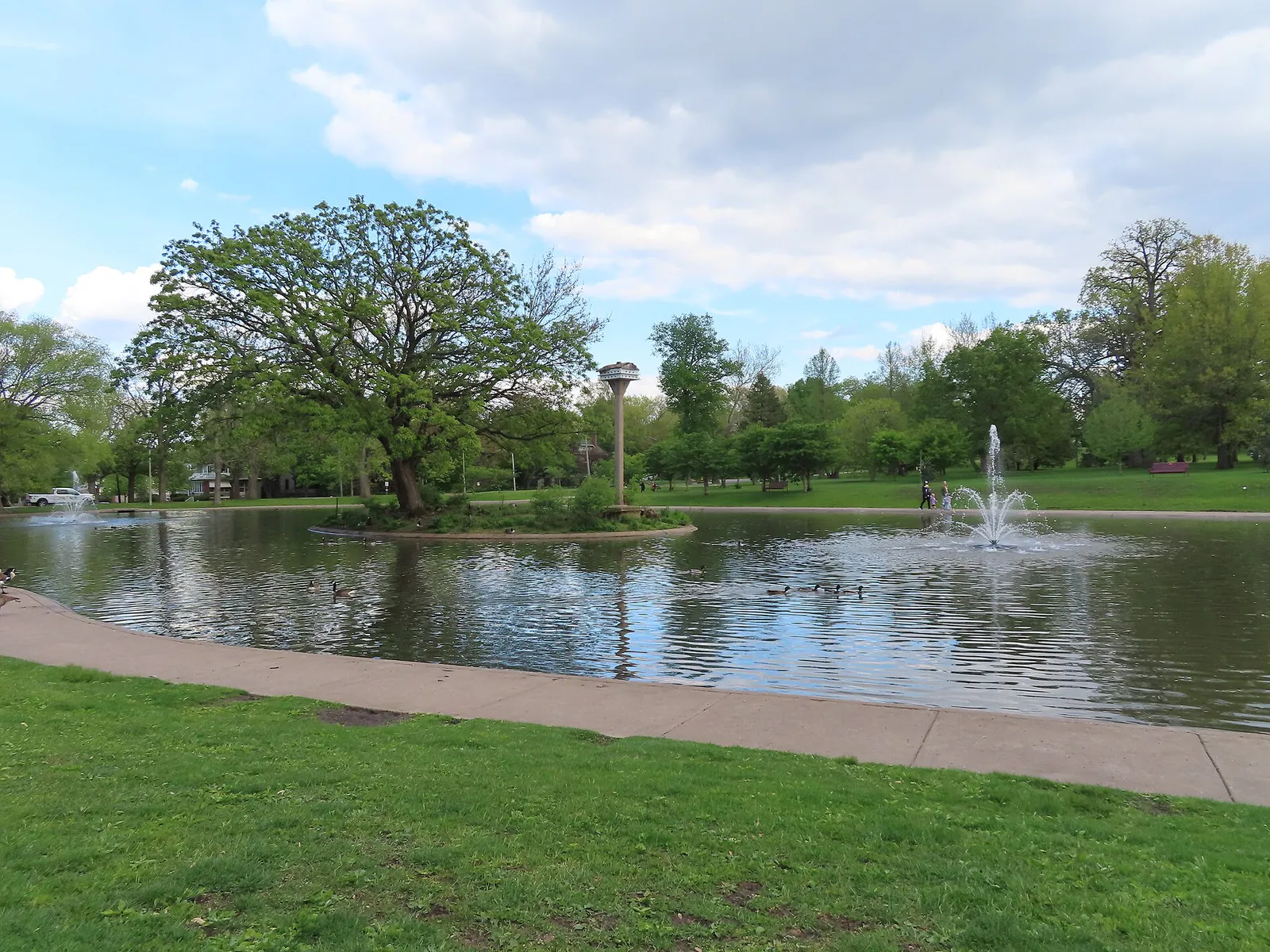 20210509 25 Vander Veer Botanical Park, Davenport, Iowa