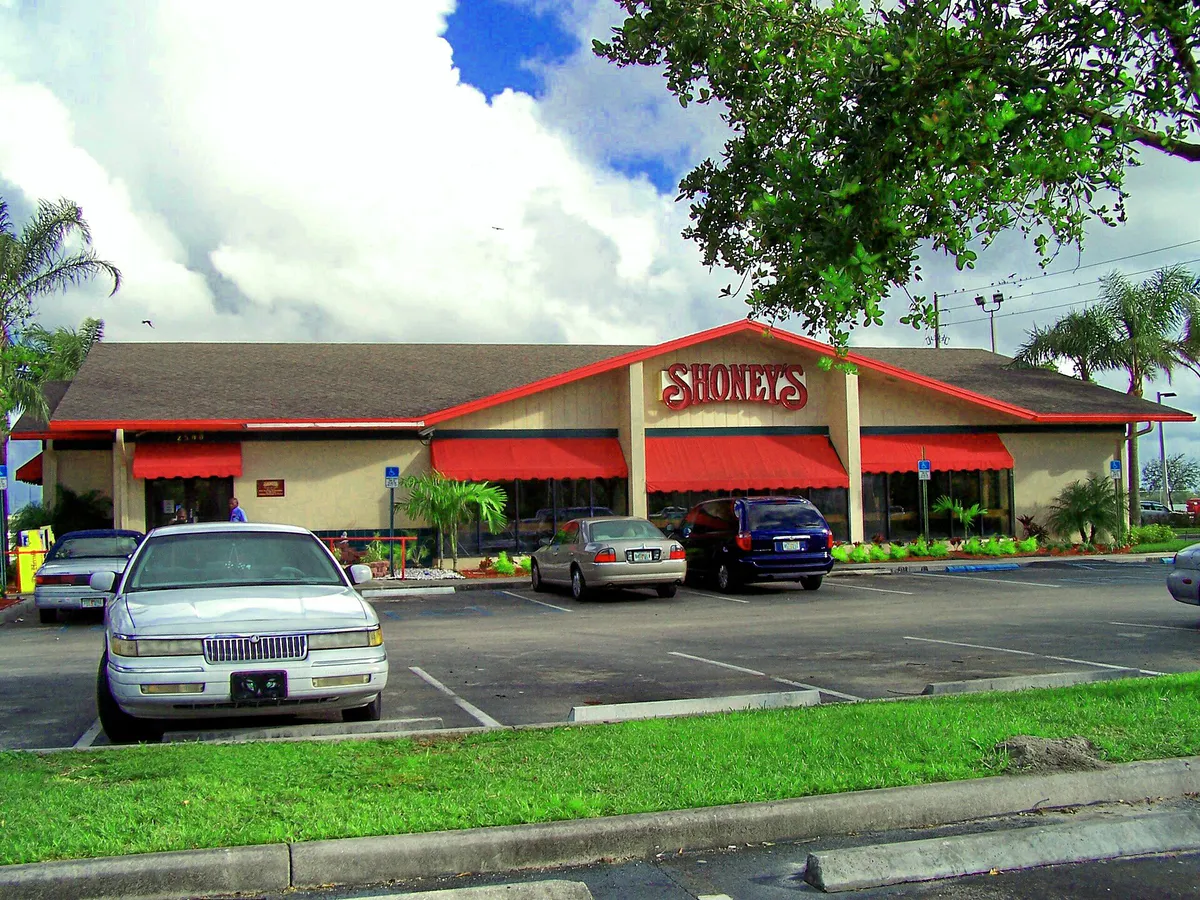 Shoneys Restaurant (529087502) in Davie, Florida