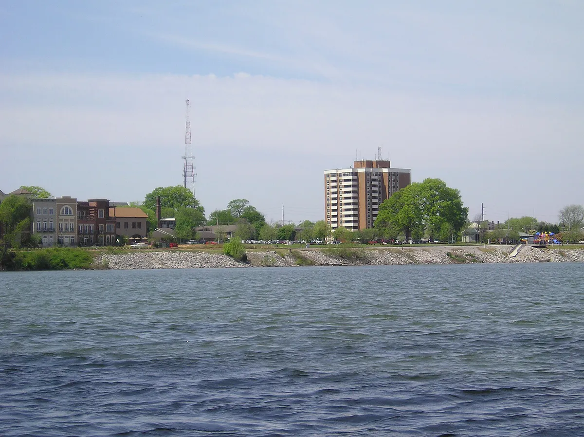 Decatur Alabama - Tennessee River view