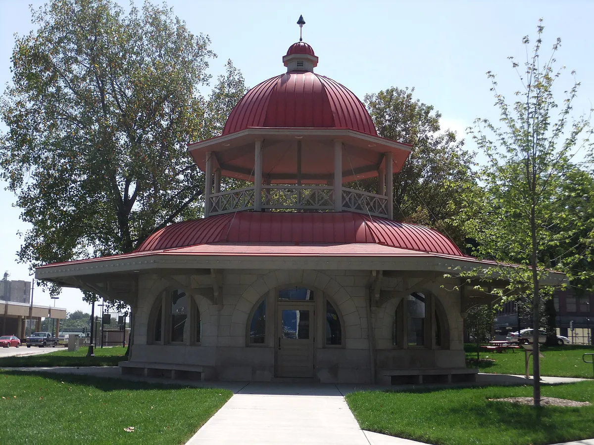 Decatur, IL Transfer House in Central Park, Illinois
