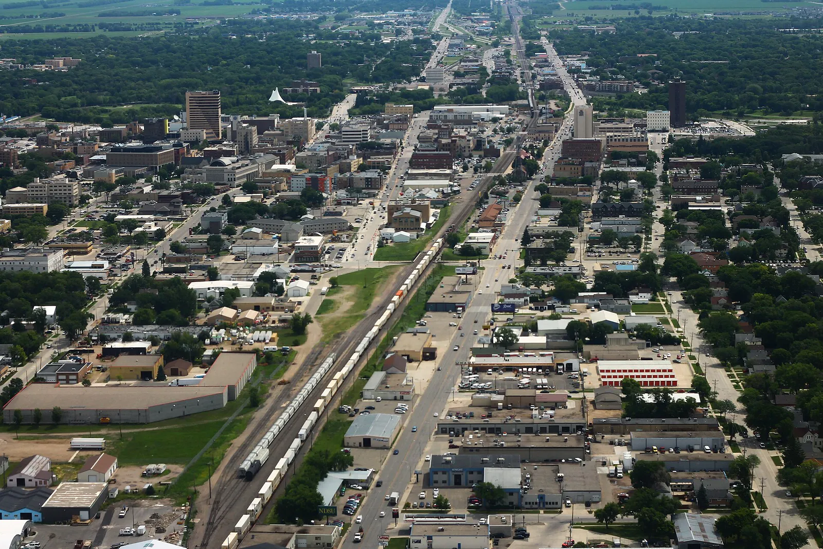 Fargo, ND - Aerial Facing East (43610135662), North Dakota