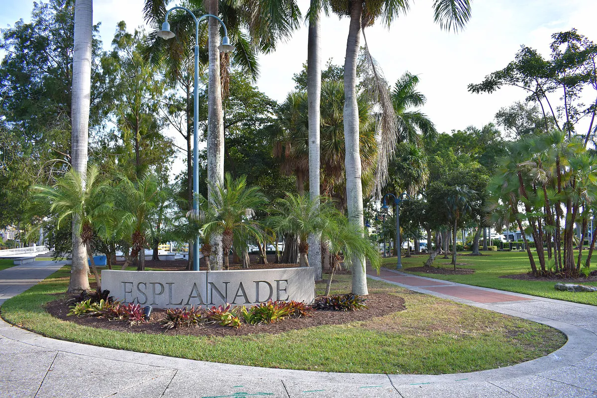 Esplanade (Fort Lauderdale, Florida)