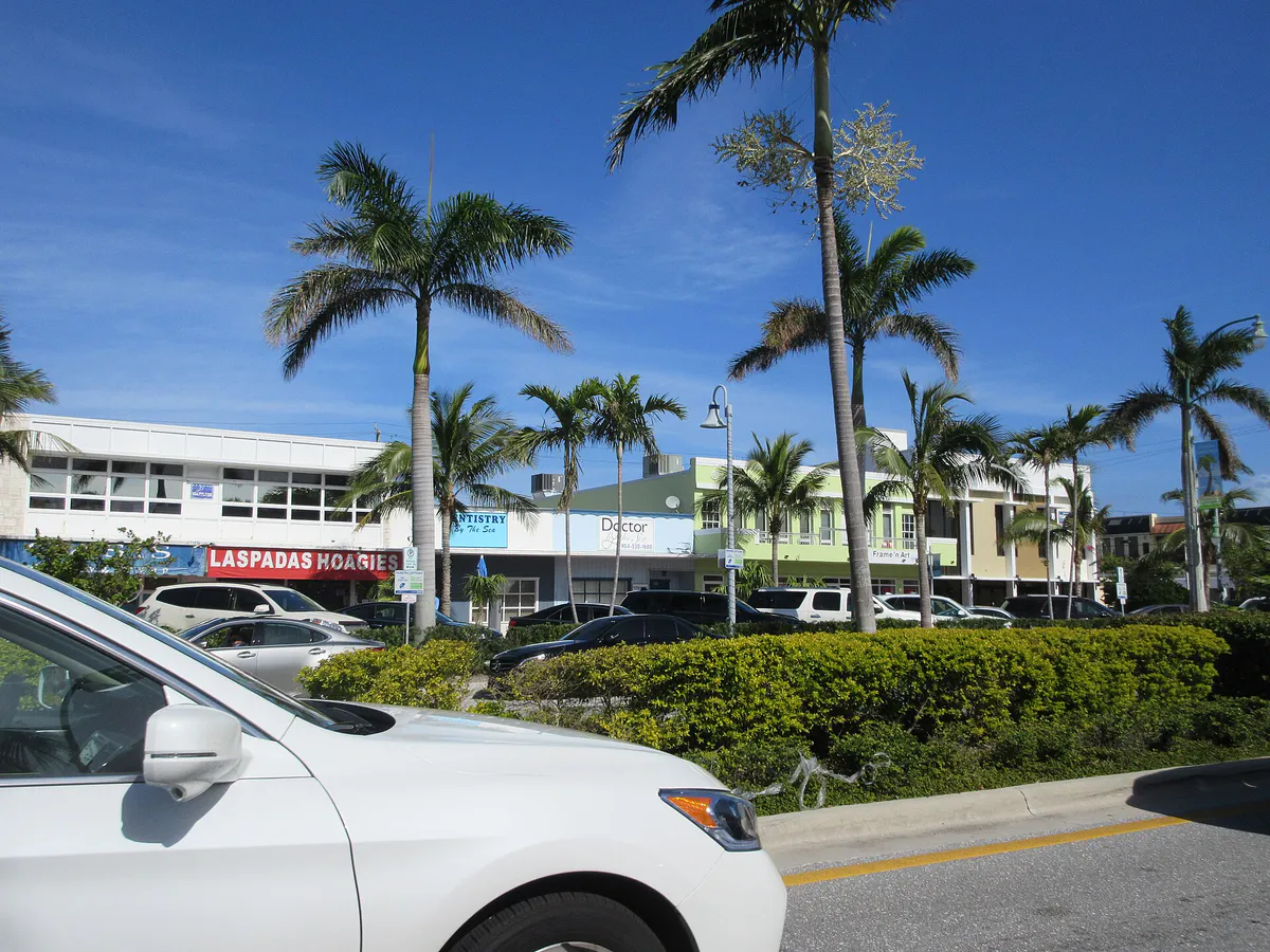 Fort Lauderdale Florida - A1A beachfront, January 2018 - 01