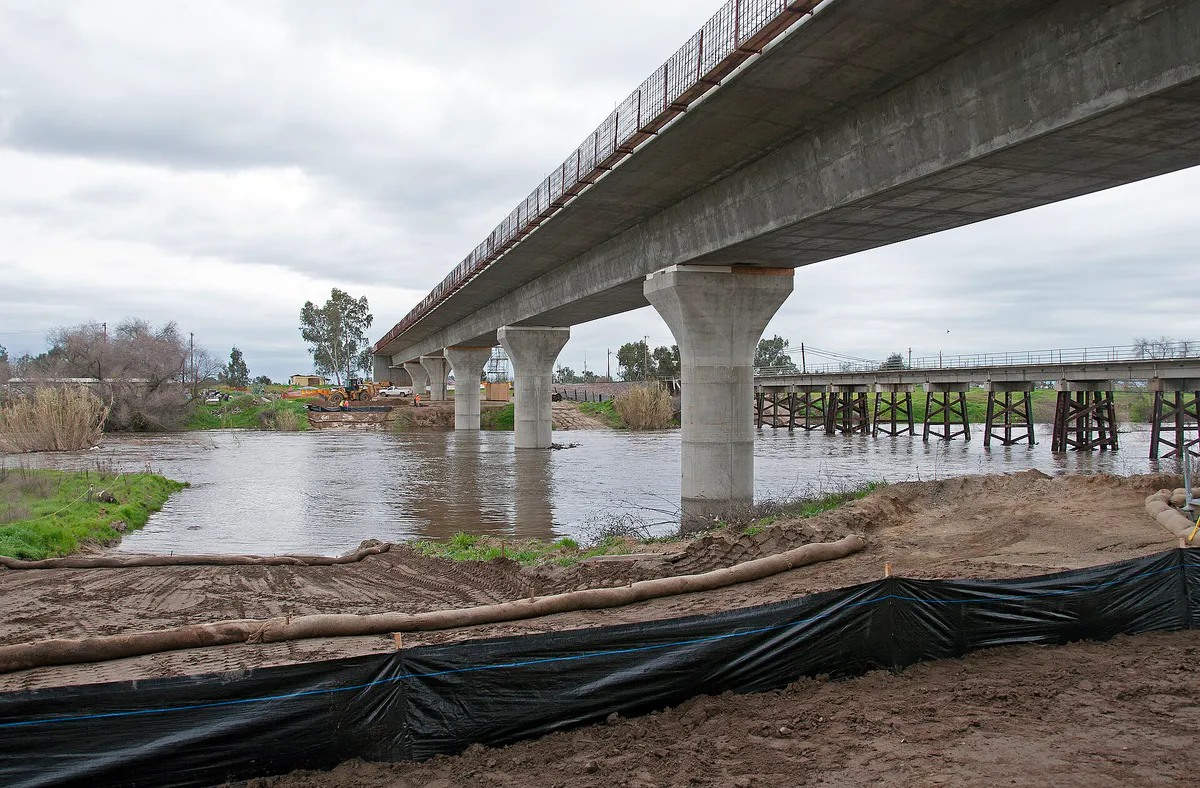 Fresno River Viaduct construction 2017, California