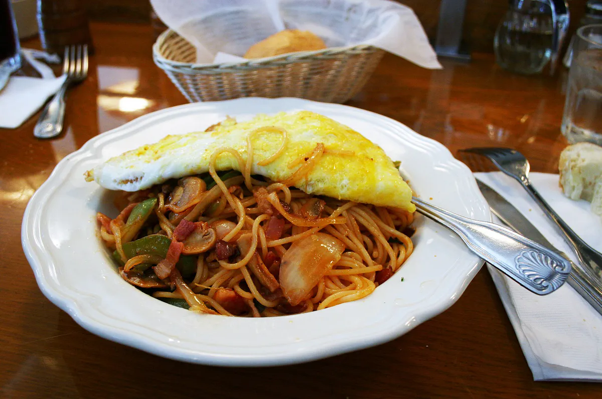 Spaghetti omelet with bacon in Gardena, California