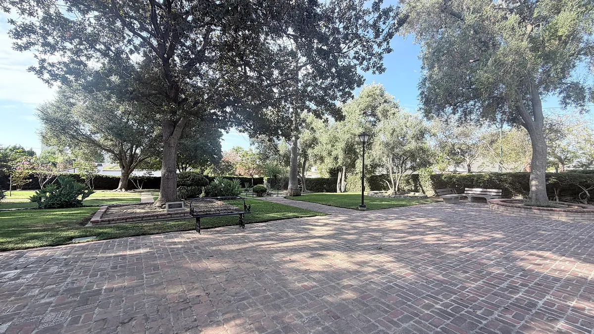 Casa Adobe de San Rafael Park (Glendale, California)