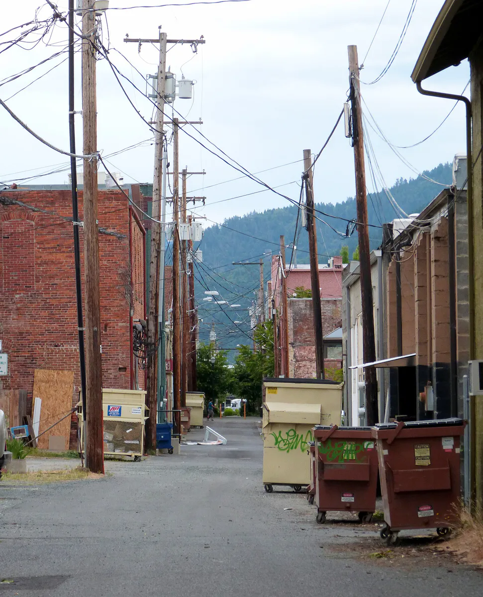Downtown alley - Grants Pass Oregon