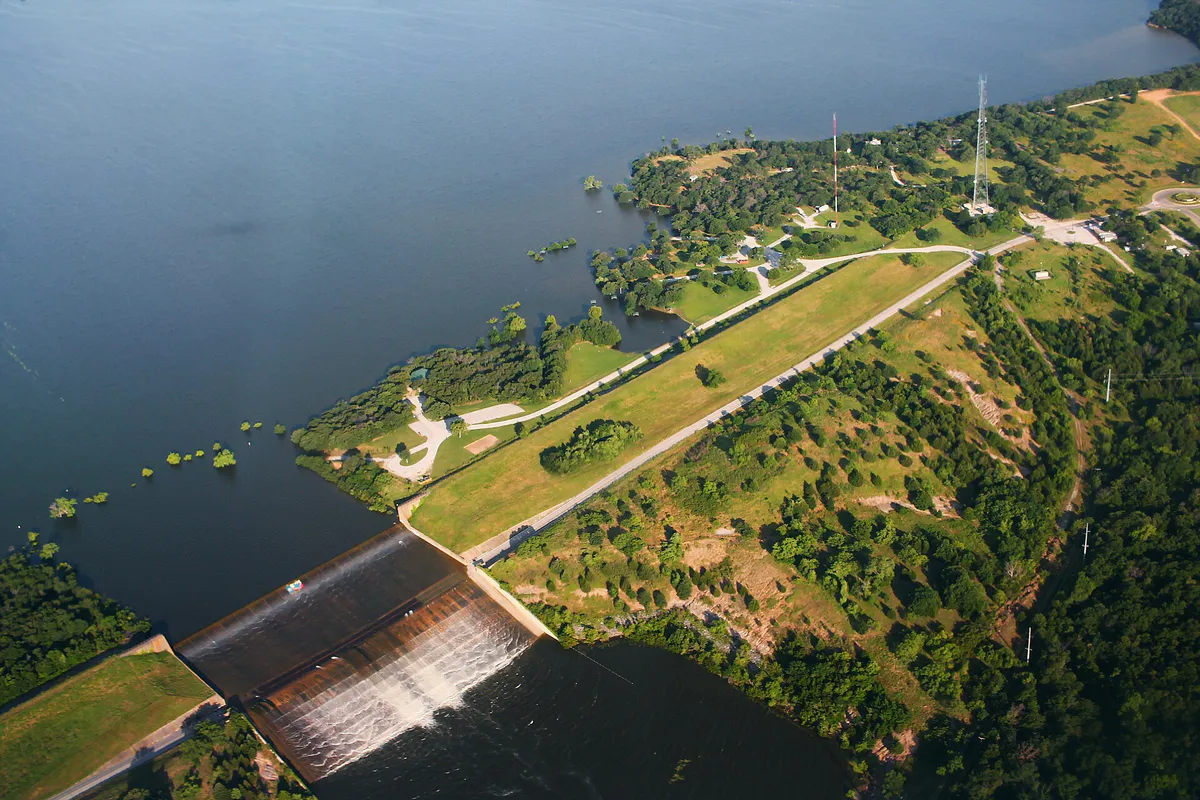 Rockledge Park Spillway - Grapevine (49394953937), Texas