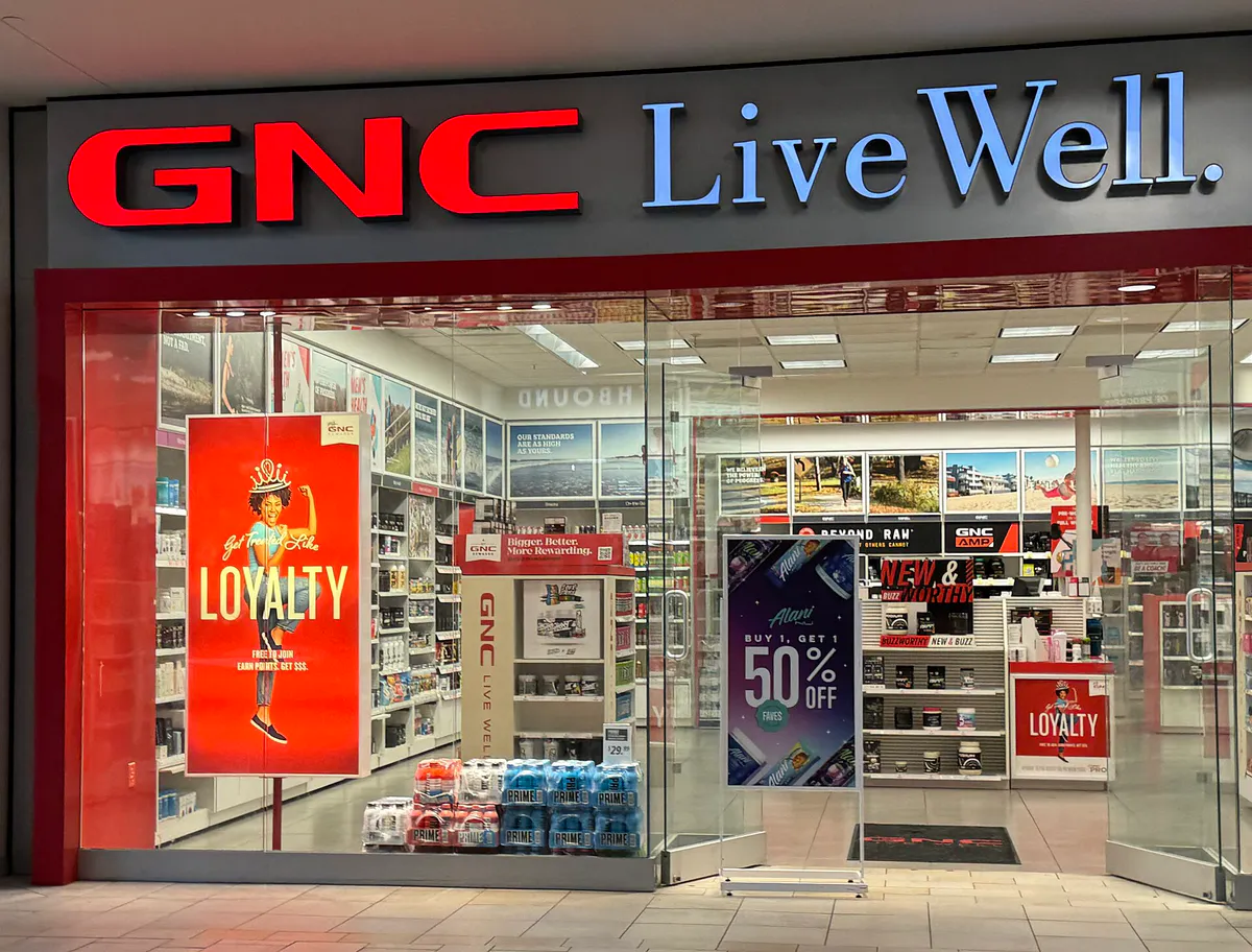 GNC at Greenwood Park Mall - October 2023 - Sarah Stierch 02, Indiana