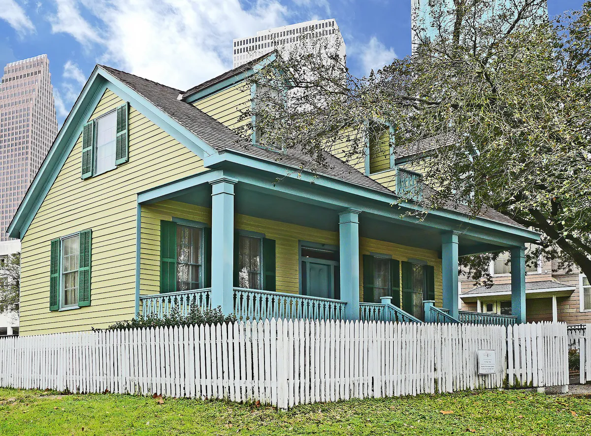 San Felipe Cottage in Sam Houston Park, Houston, Texas
