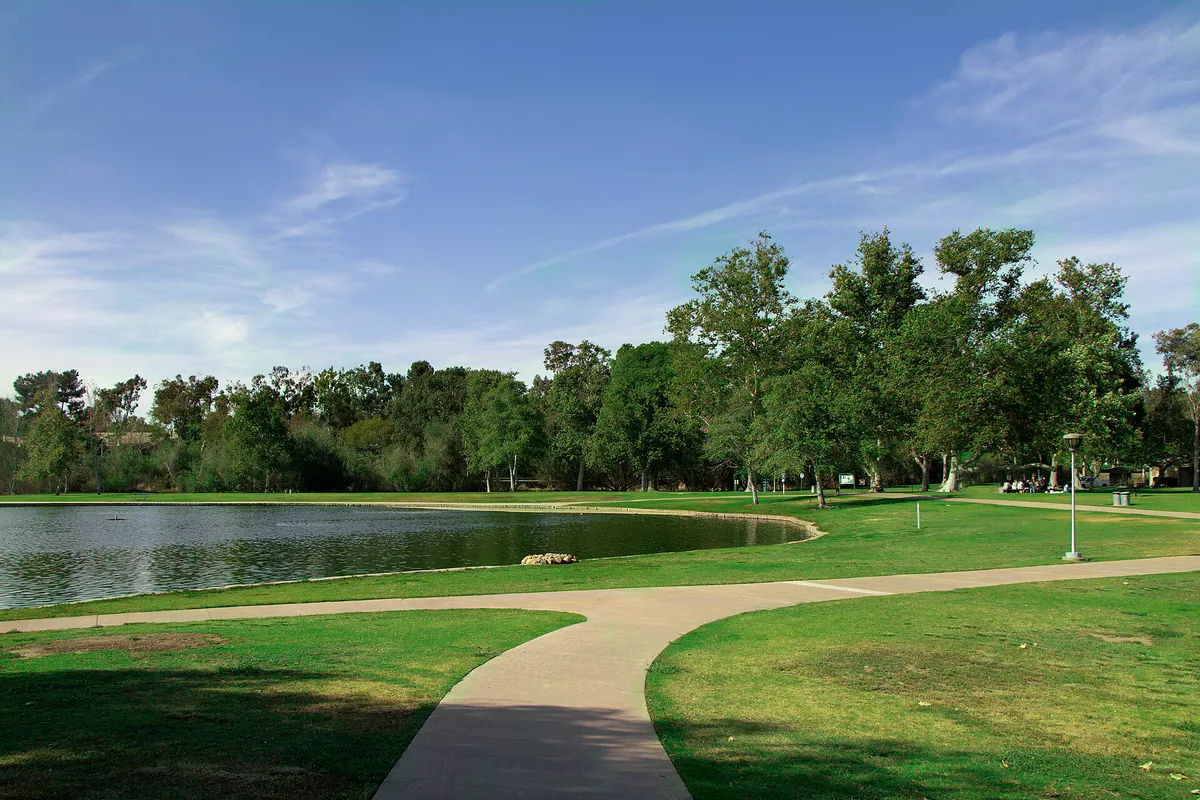 Lake in william mason park irvine california 2