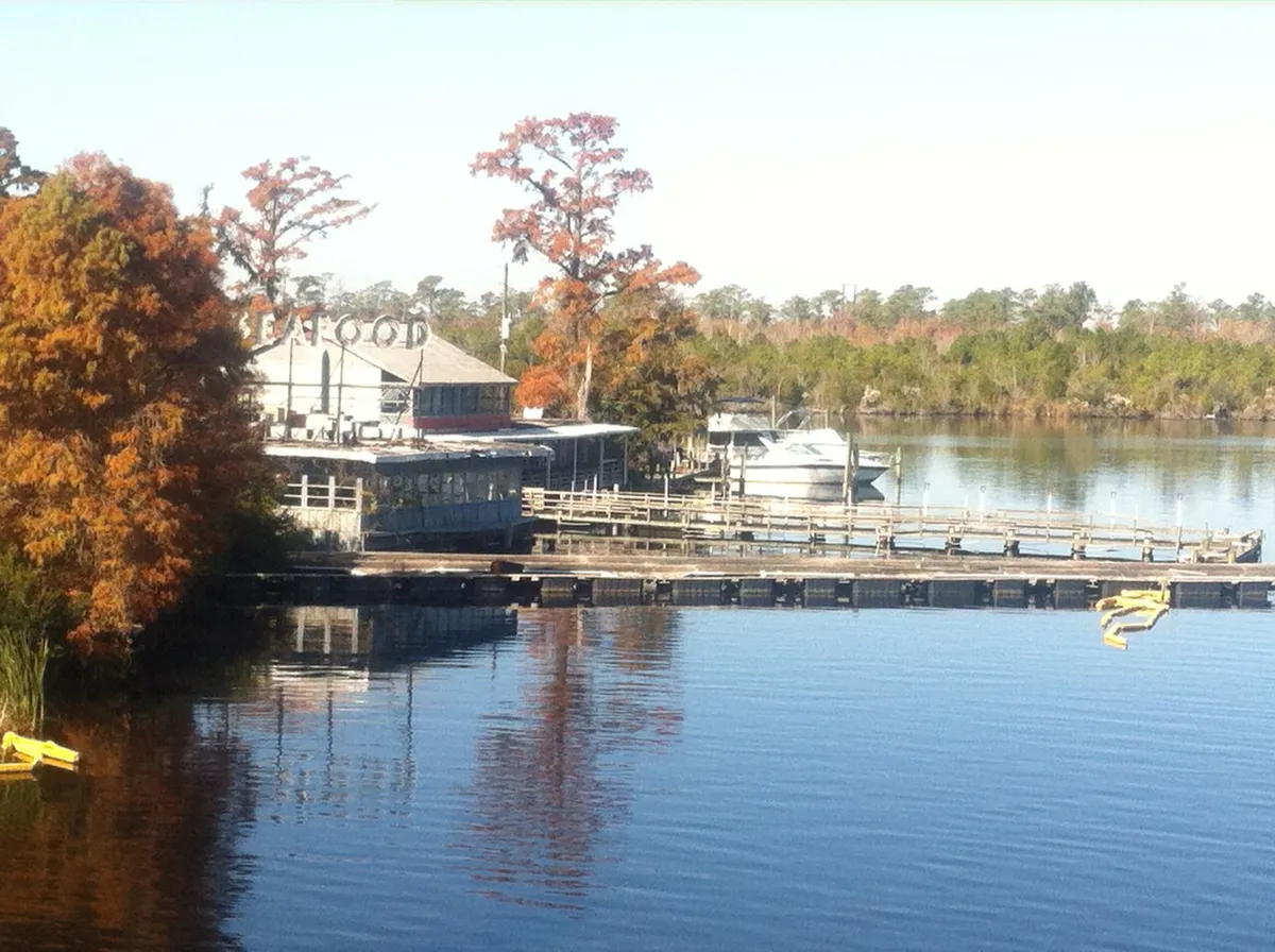 Abandoned Seafood Restaurant - panoramio in Jacksonville, North Carolina