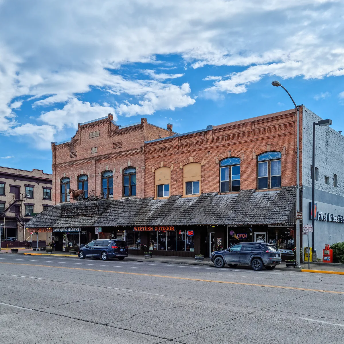 Kalispell (MT, USA), Geschäfte -- 2022 -- 173546, Montana