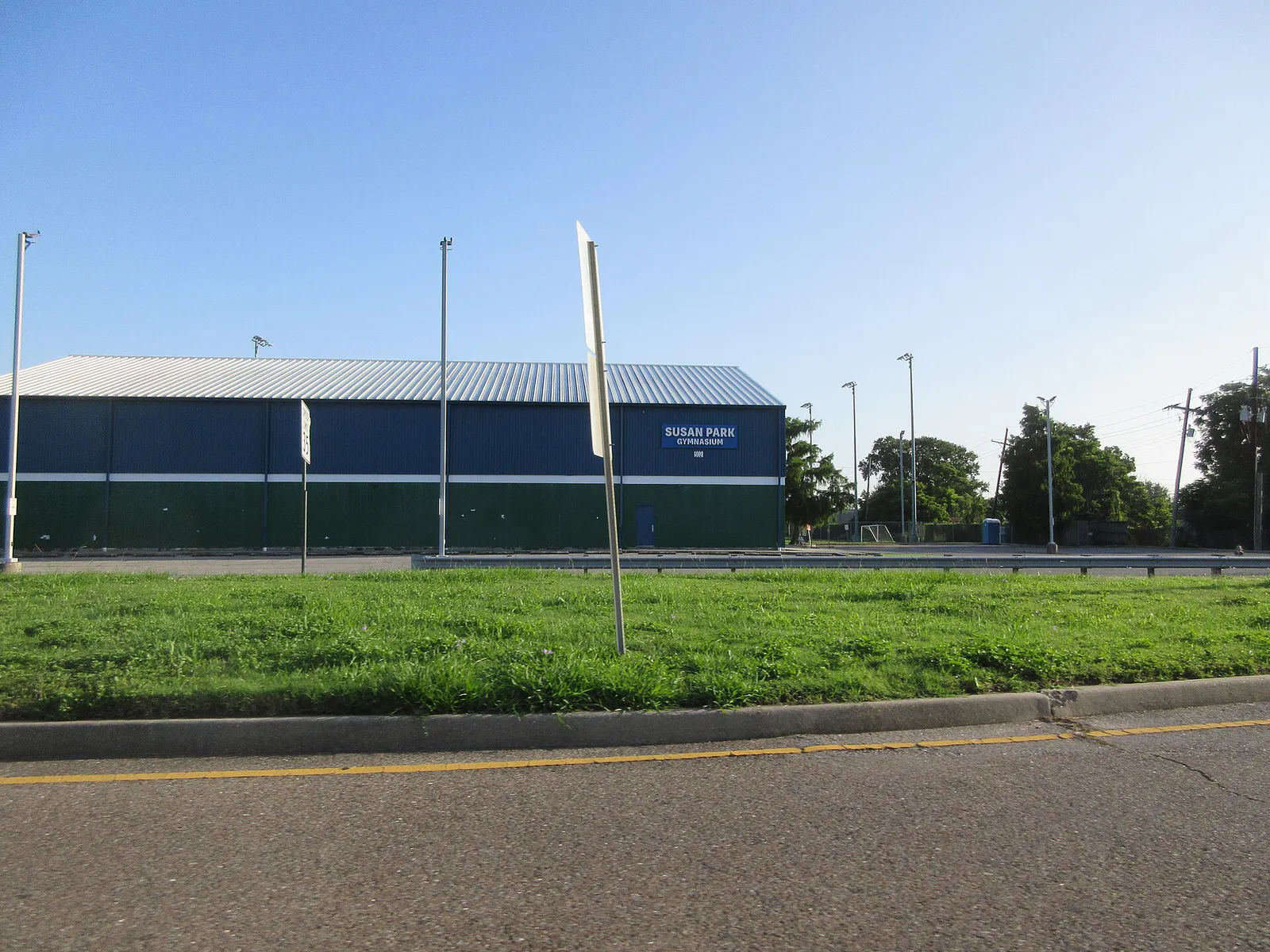 Vets Hwy, Kenner Louisiana June 2025 - Susan Park Gymnasium