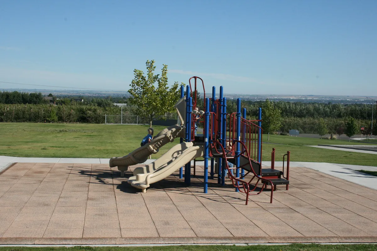 Canyon Lakes Park, 2010 Kennewick Washington - panoramio