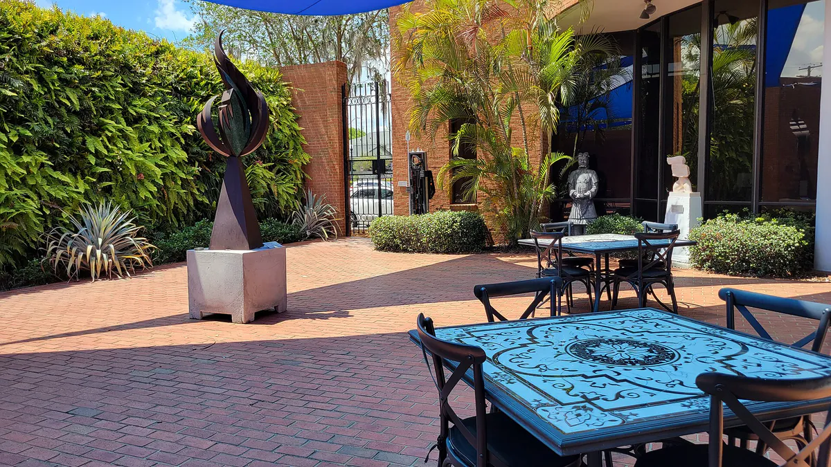 Jenkins Sculpture Garden at Polk Museum of Art 01 in Lakeland, Florida
