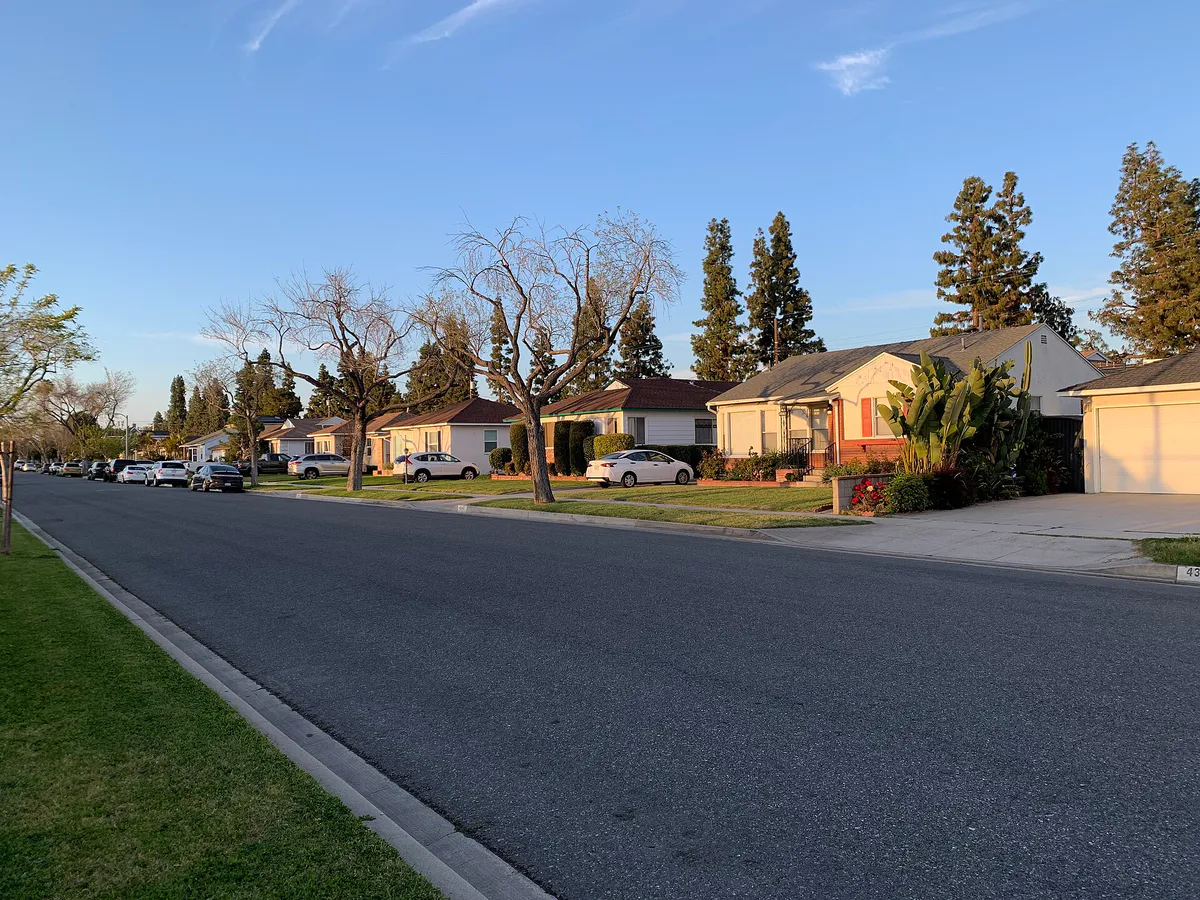 Neighborhood in Lakewood California