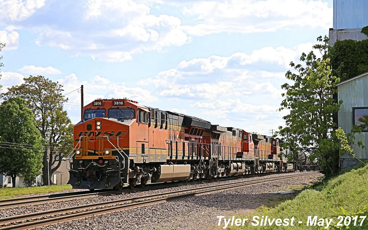 BNSF 3816 Leads NB Manifest Lenexa, KS 5-4-17 (34298414462), Kansas