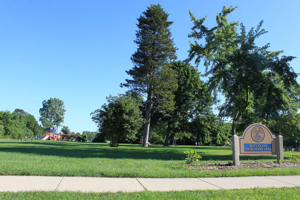 Ben Celani Recreation Area, Bicentennial Park, Livonia, Michigan - panoramio