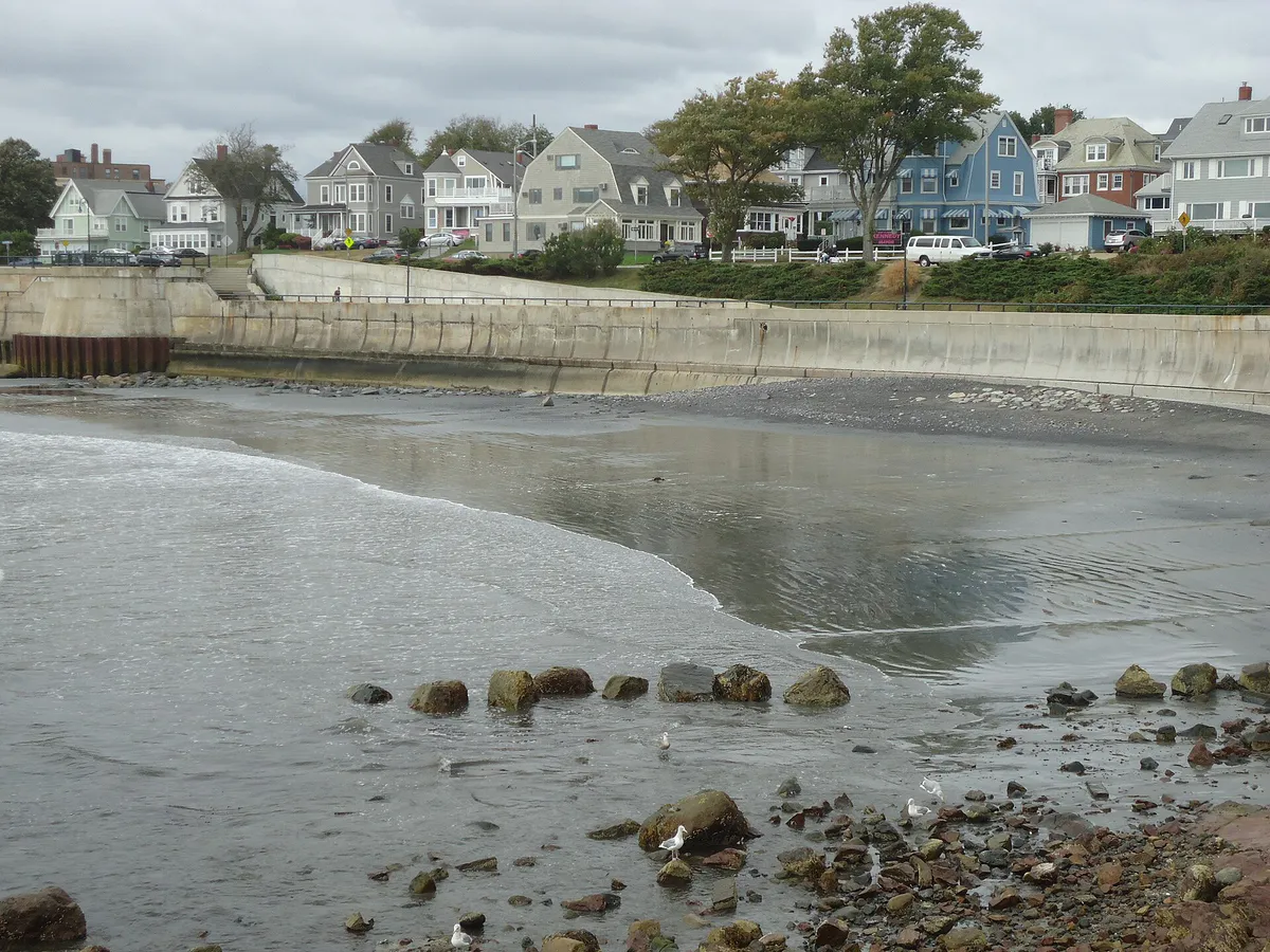 Lynn Massachusetts view of houses and beach low tide from park