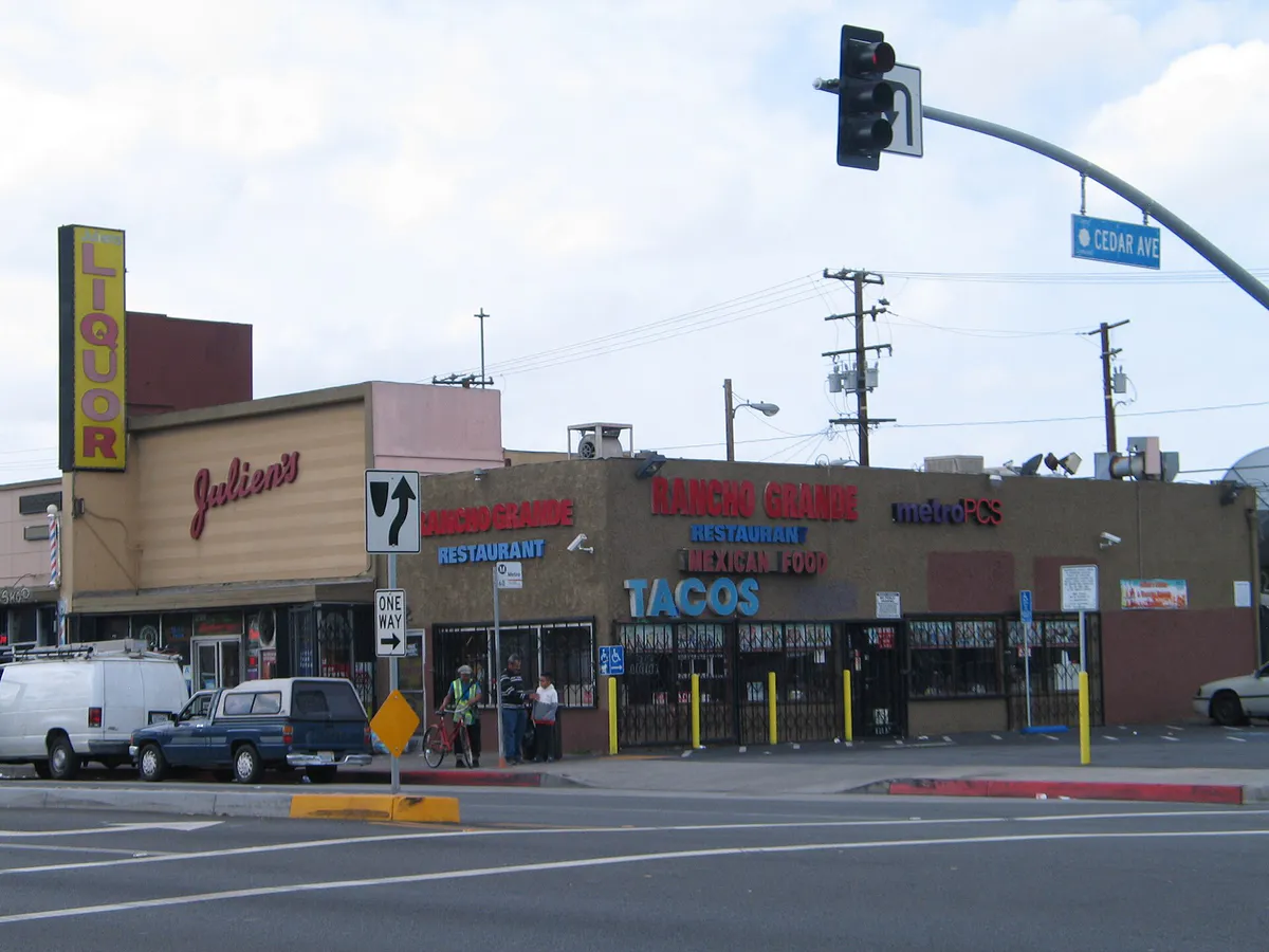 The crossing of Long Beach Boulevard and Cedar Avenue in Lynwood, California