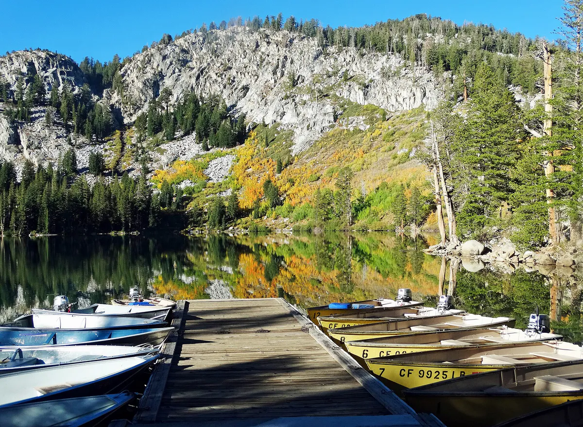 Lake George Sunrise, Mammoth Lakes, CA 9-16 (32044527962), California