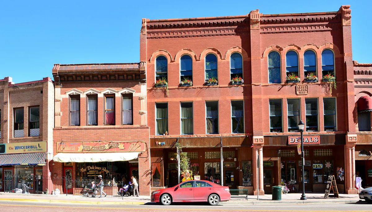 Manitou Springs, Colorado (49848980196)