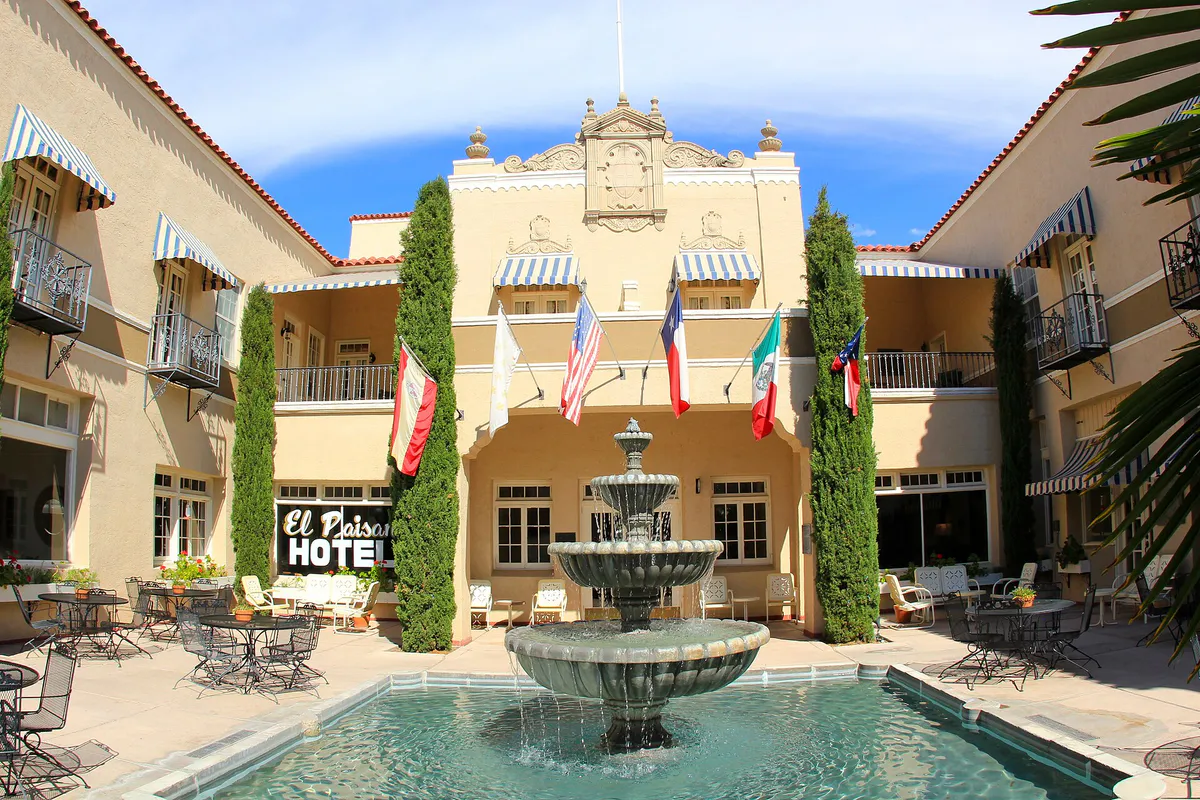 MarfaTX ElPaisanoHotel, Texas