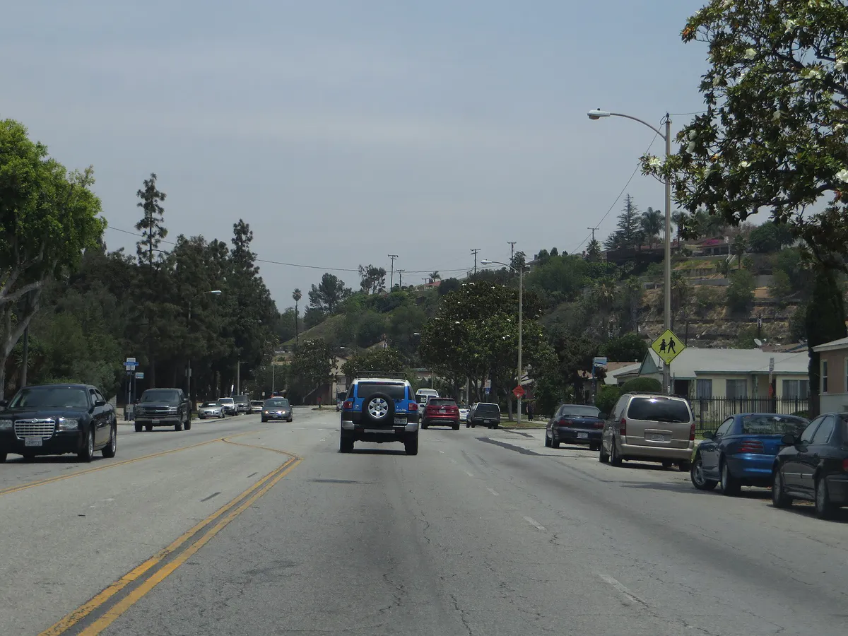 Garfield Avenue, Montebello, California (14331192868)