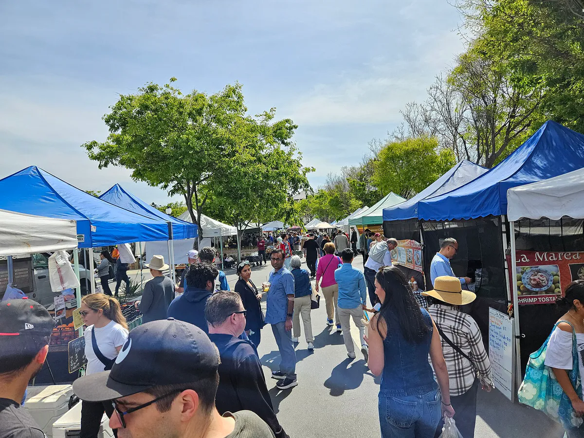 Mountain View Farmers' Market, Mountain View, California 01