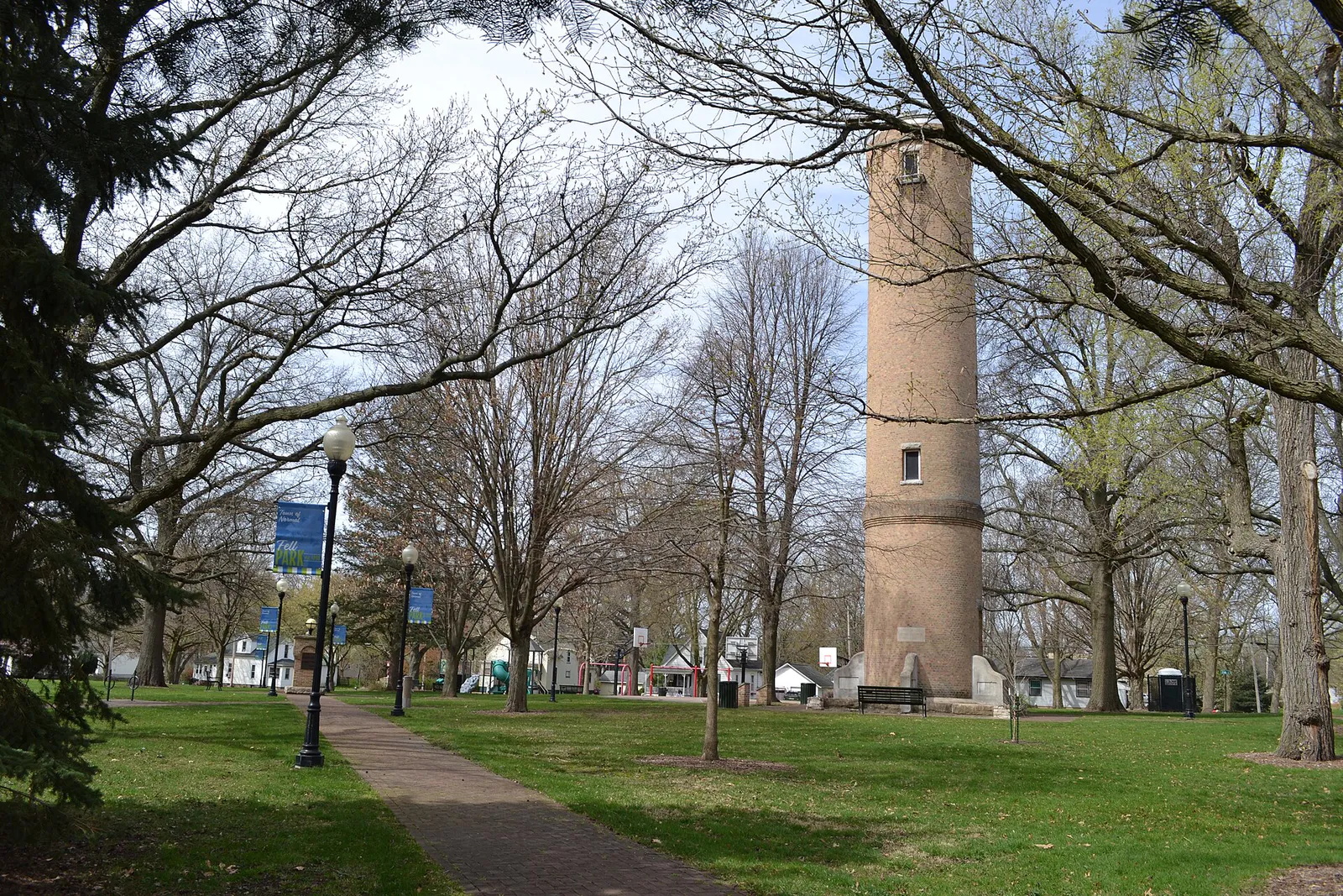 Fell Park Normal-Illinois 20240409 0033