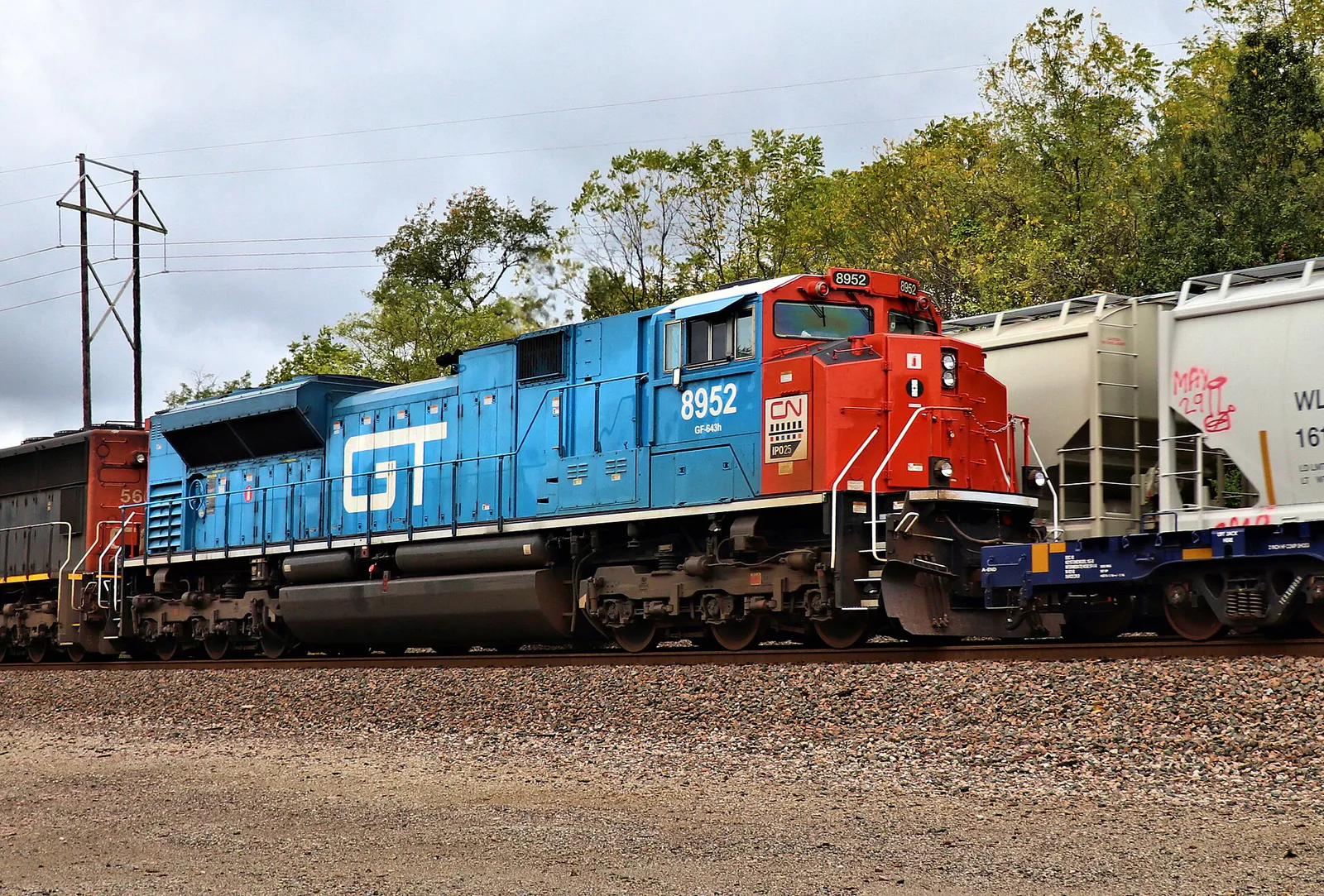 CN 8952 the Grand Trunk Western Heritage Unit in Olathe, Kansas 10-13-21