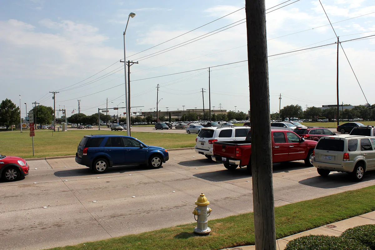 Texas State Highway 287 and Plano Parkway