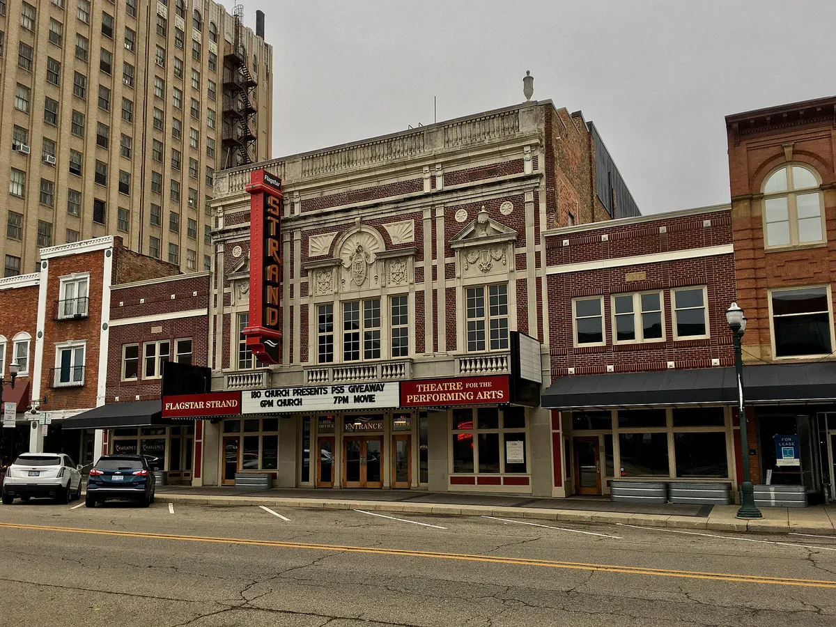Strand Theatre, Pontiac, Michigan - 20201213